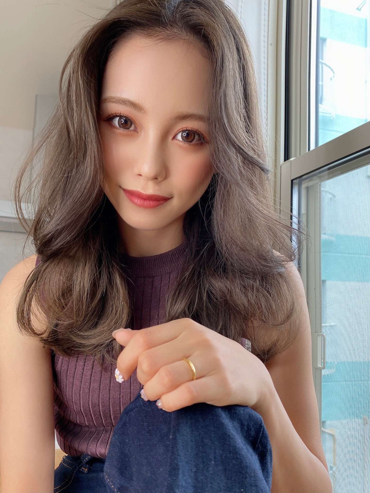 透明感グレージュ